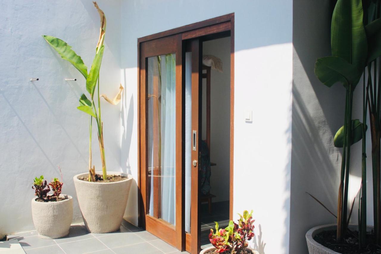 Mewali Villa'S Kuta  Bagian luar foto