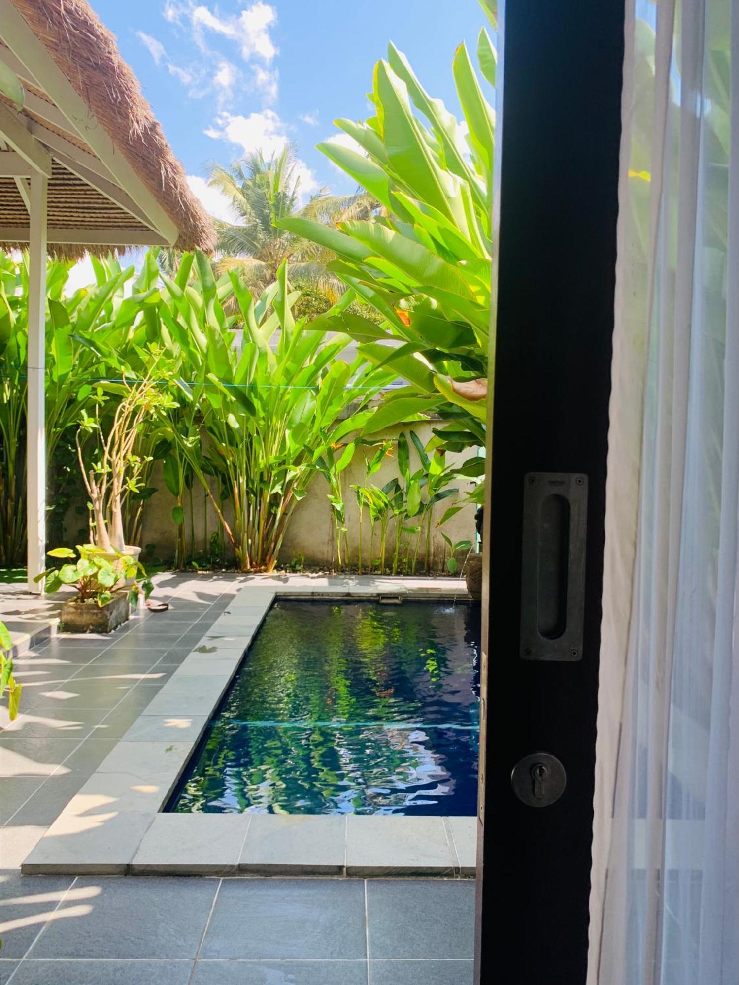 Mewali Villa'S Kuta  Bagian luar foto