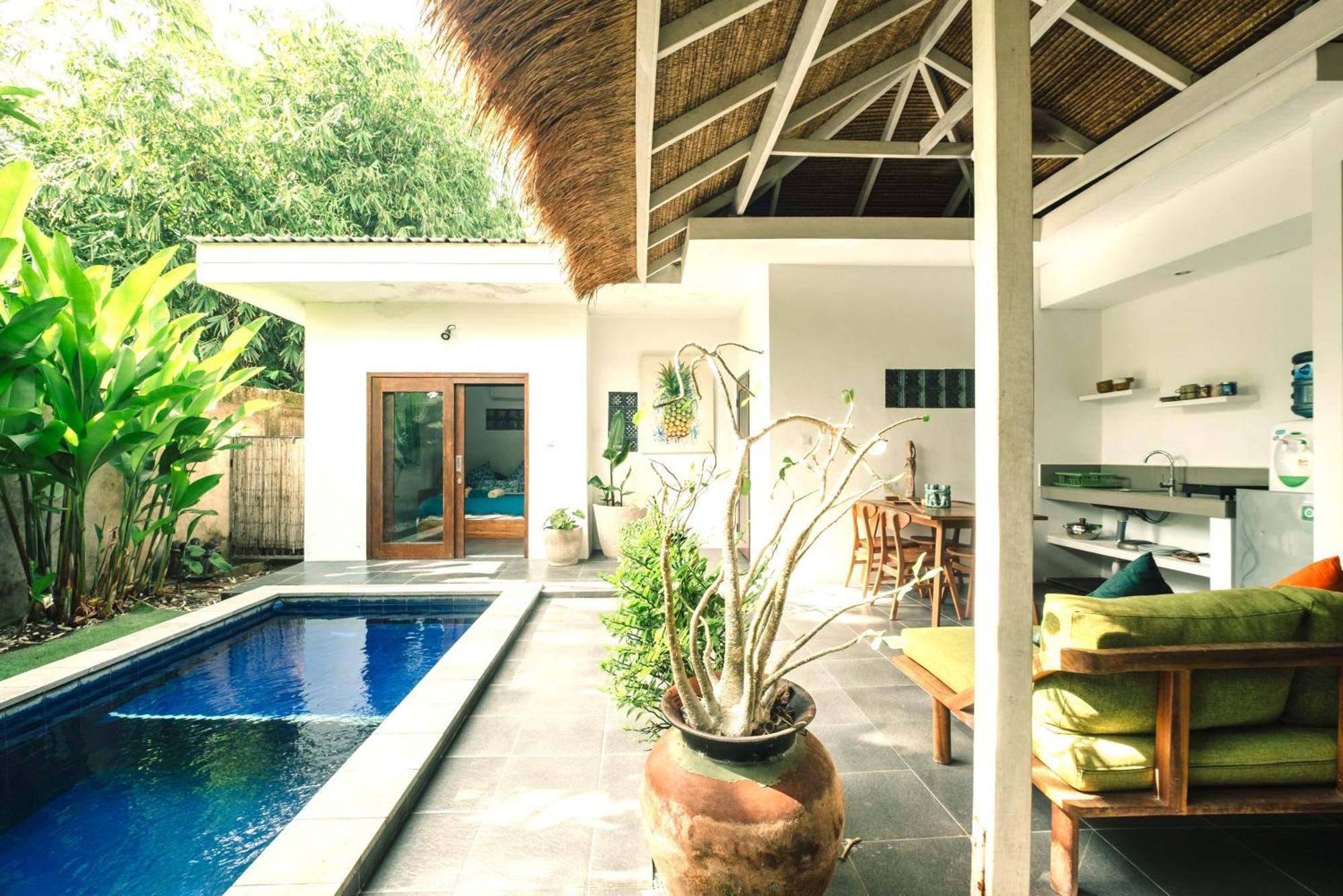 Mewali Villa'S Kuta  Bagian luar foto